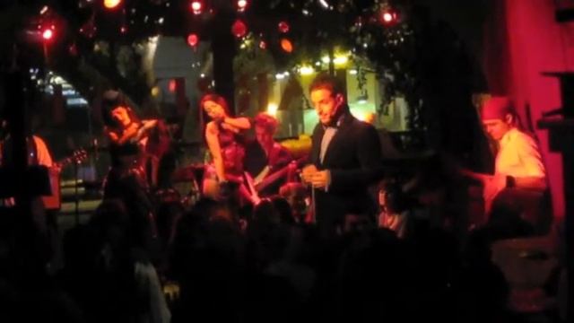 Smith, Porte El Tango De Roxanne 3.16.12 смотреть онлайн