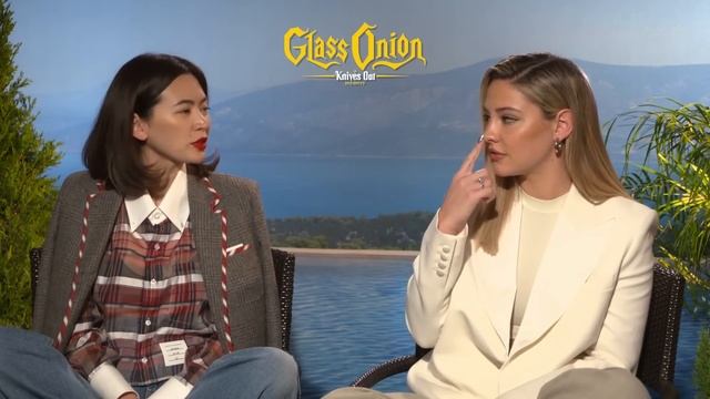 What Games Are the Glass Onion: A Knives Out Mystery Gang Playing? смотреть онлайн