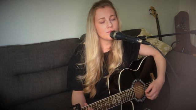 Hannah Paris- Acoustic Mashup- Jason Mraz- Christina Perri- Ed Sheeran смотреть онлайн