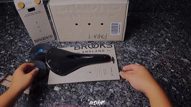 BROOKS cambium c15 saddle & microfibre bartape | unboxing cinematic b-roll смотреть онлайн