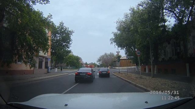 747BNA14. 983AB14. 31.05.16. Естая-Ленина. Проезд стоп линии на запрещающий светофор смотреть онлайн