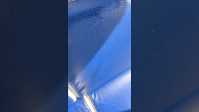 poisson MBOTO de 20kg vers la barge sur le fleuve Congo en république démocratique du Congo. смотреть онлайн