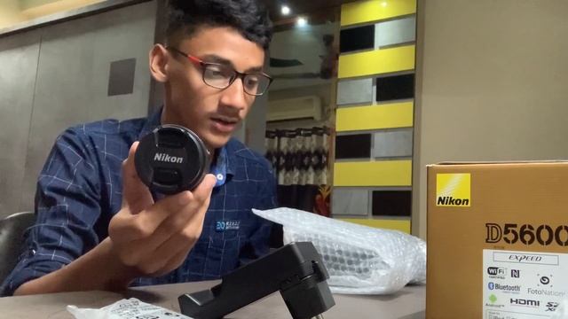 Nikon D5600 DSLR Camera with Dual Lens Kit || Unboxing? || Satyajit Vlogs смотреть онлайн