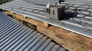 Зачем меняю шифер на профнастил и как я это делаю.