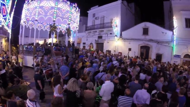 Piazza Aldo Moro Mattinata passaggio S.Michele il 16 set 2017 смотреть онлайн