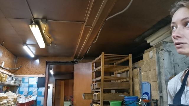 Пекарня которая, печёт хлеб на дровах! смотреть онлайн