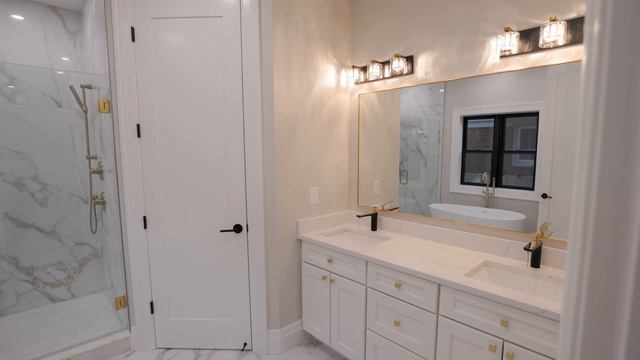 4351 Mankato Ave - Royal Oak, MI - Video Walk-Through смотреть онлайн