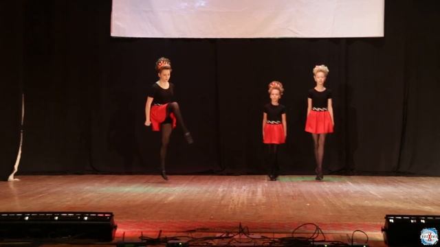 Сибирская Академия Ирландского Танца (Внеконкурсное выступление) - CROSSxOVER 2019 смотреть онлайн