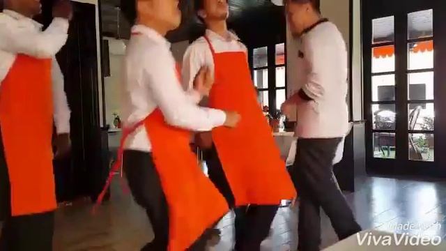 Marbella restaurant смотреть онлайн