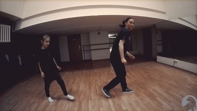 Обучающее видео для детей по Хип-Хопу.Basic Steps смотреть онлайн