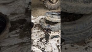 Клинит переднее колесо мтз 82