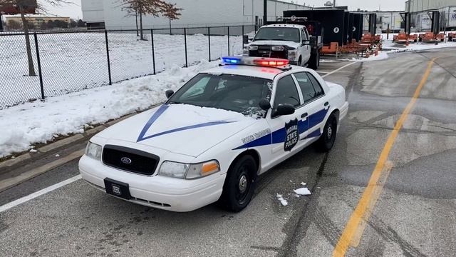Indiana State Police Ford Crown Victoria Lighting Demonstration смотреть онлайн
