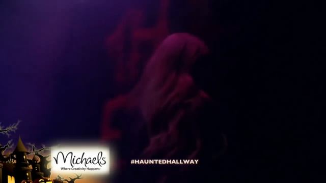 Taylor Swift in the Haunted Hallway! (2012) смотреть онлайн