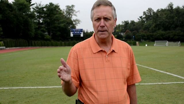 How to Renovate your Lawn in the Fall смотреть онлайн