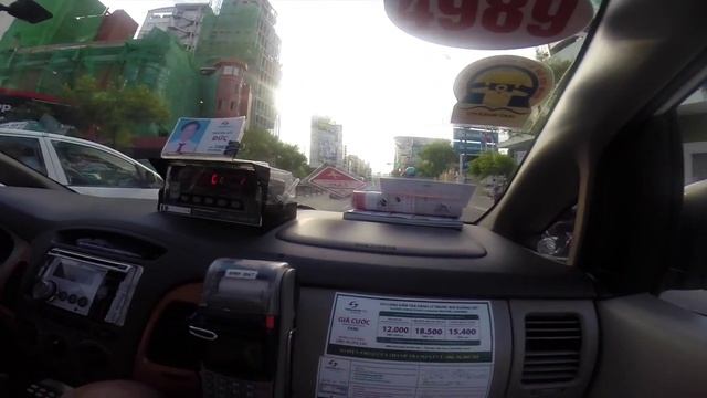 Сколько стоит такси в Вьетнаме? Советы по выбору