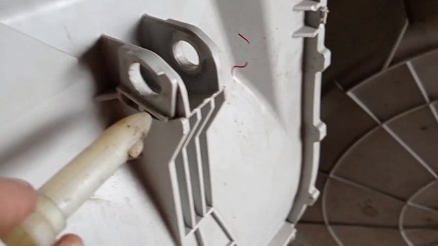 Стиральная машина Whirpool. Устраняем стук (шум) во время отжима. смотреть онлайн