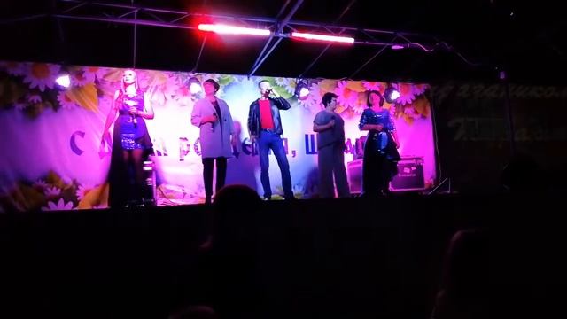 Пусть будет праздник ?? #Шаранга#деньпоселка#поем смотреть онлайн