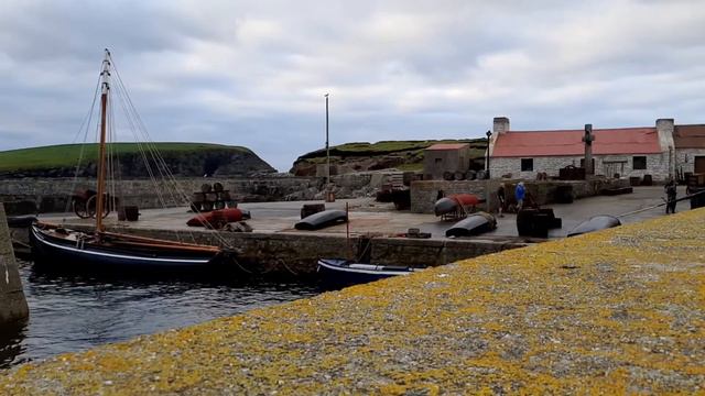 The Banshees of Inisherin filmset Achill Island starring Colin Farrell & Brendan Gleeson. смотреть онлайн