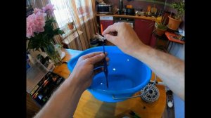 Как оснастить поплавочную удочку на карася! Снасть на крупного карася!