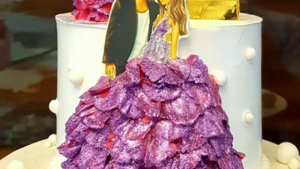 Anniversary beautiful cake ideas/Engagement cake/Wedding cakes/Couple cake ideas