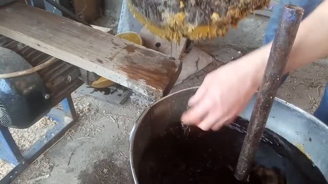 Перетопка воску швидко, легко і просто смотреть онлайн
