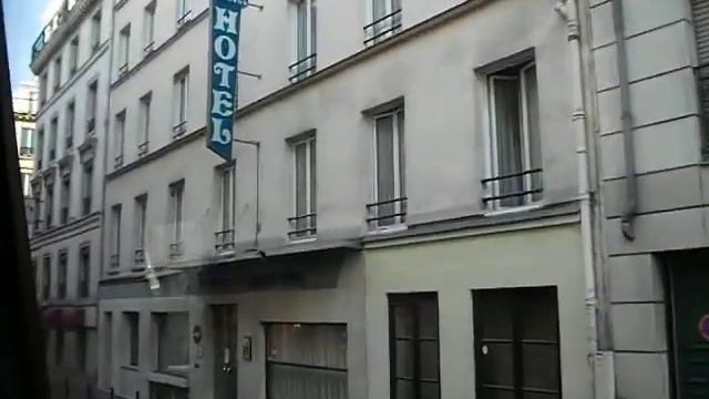 Париж 68 - трансфер в аэропорт смотреть онлайн