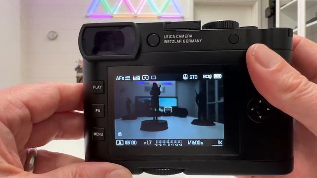 Leica Q2 Back-Button Focusing and Back-Button Light Metering Tutorial смотреть онлайн