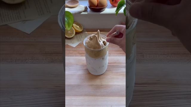 Правда ли, что молоко вызывает высыпания на коже и акне? Ответ в описании 🫶 смотреть онлайн