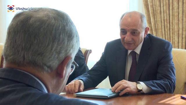 ԱՀ նախագահն ընդունել է Կանադայից ժամանած գործիչների Президент Арцаха принял прибывших из Канады смотреть онлайн
