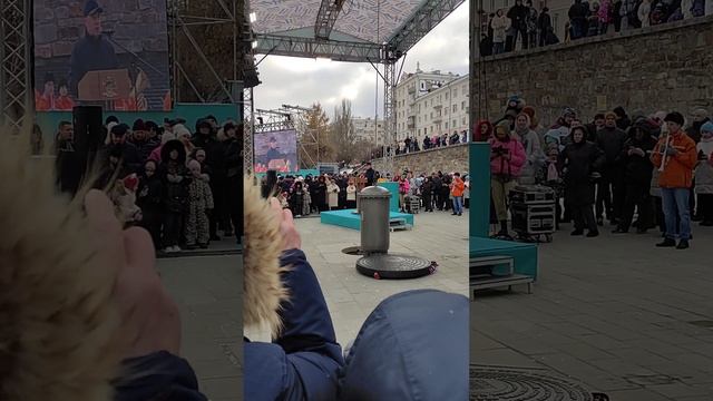 Какое послание потомкам положили в Капсулу времени