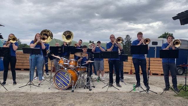 Downtown Brass - Ain't no mountain high enough (Marvin Gaye/Tammi Terrell) смотреть онлайн