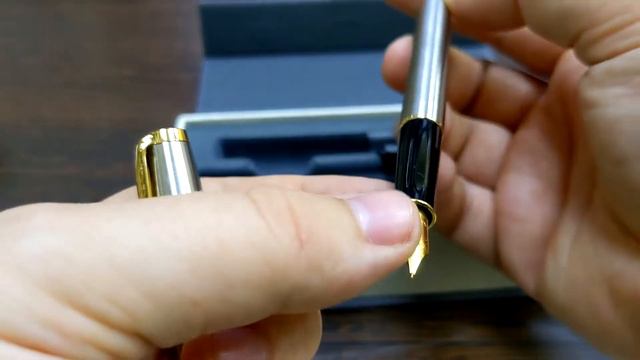 Ручка перьевая Parker "ESSENTIAL Sonnet Stainless Steel GT" смотреть онлайн