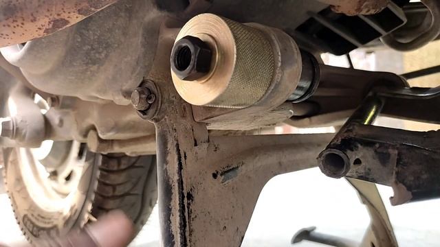 Activa foundation bush replacement at home||English||Shaking problem solve. смотреть онлайн