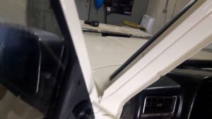 Сборка передней двери на Ваз 2107