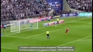 Вратарь отбил пенальти сальто!