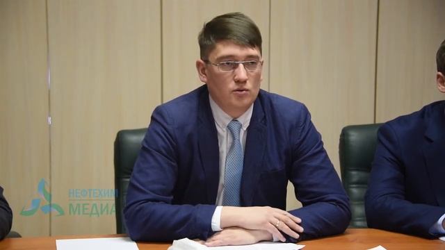 Высокие тарифы ЖКХ, уборка снега. На эти и другие вопросы ответили чиновники города. смотреть онлайн