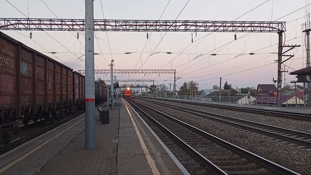 Чс4т 473 тянет Л-0073 с графским поездом