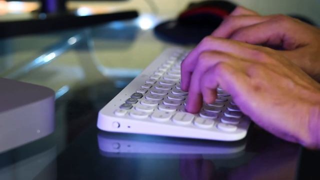 My new setup to learn english 2021 Mac mini M1 16gb + Monitor Samsung 4k uj59 + Logitech k380 смотреть онлайн