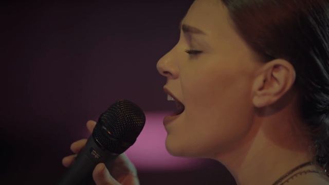 İstanbullu Gelin | Aslı Enver - Tutamıyorum Zamanı смотреть онлайн