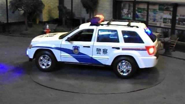Beijing China Police 1/18 scale Jeep Cherokee with lights. смотреть онлайн