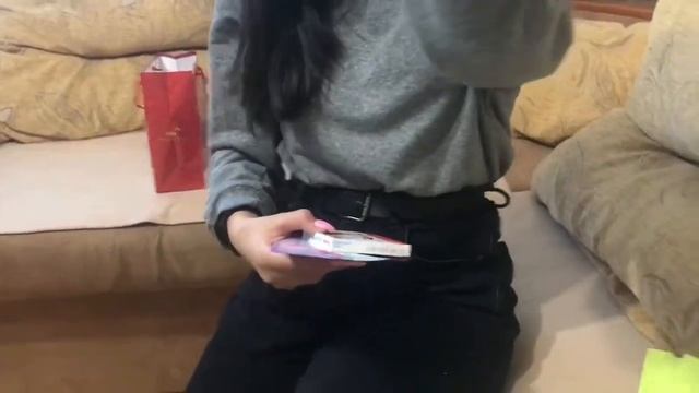 Обмен подарками с подругой⭐️⭐️⭐️ смотреть онлайн