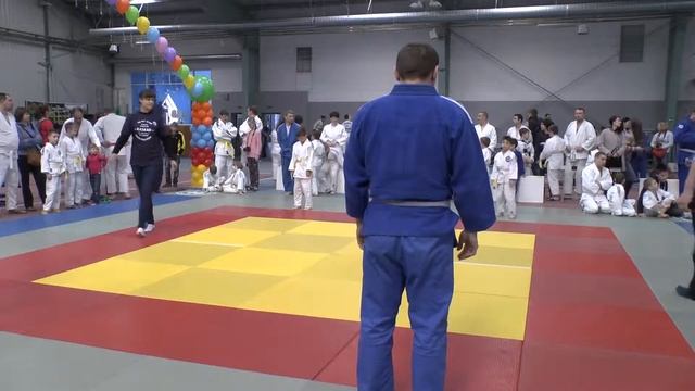 Judo family Judo Club “Kaskad” invites its friends смотреть онлайн