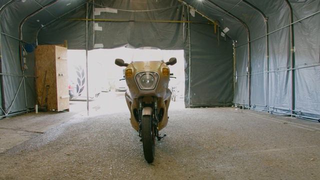 LOT 250 - Hesketh 992cc Vampire смотреть онлайн