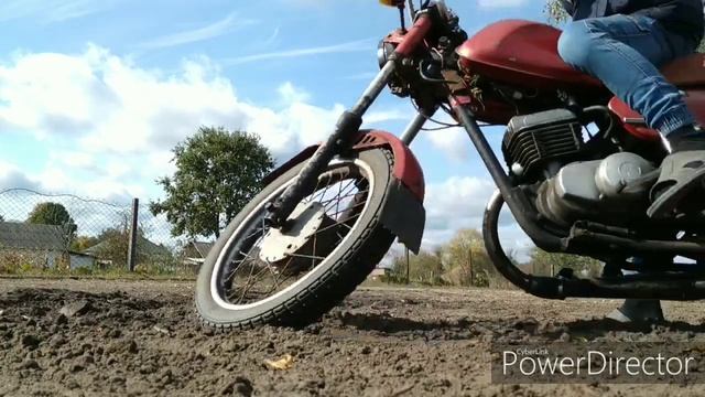 Дрифт на минск 125 ! Начто он способен? В ЕТОМ ВИДЕО НЕВСЕ НАЧТО ОН СПОСОБЕН!!! смотреть онлайн