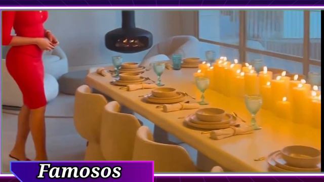 Papá Noel aterriza en casa de Georgina cargado de regalos para los niños y con cochazo de lujo para смотреть онлайн