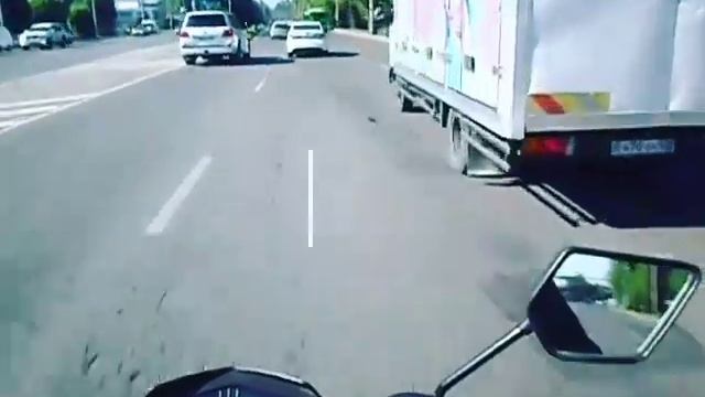 В шлеме! Проверяю качество! смотреть онлайн