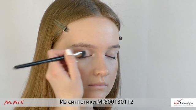 Крупная овальная кисть № 12 из мягкой синтетики