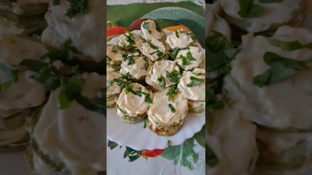 Ах... Вкуснятина...Кабачки с майонезом и чесноком смотреть онлайн