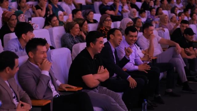 MISTER QAXANI DAMAS URIB KETGAN ? BRAVO JAMOASI A'ZOLARI KONSERTDA BOPLASHDI... смотреть онлайн