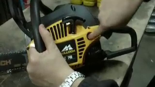 CÓMO ARRANCAR UNA MOTOSIERRA